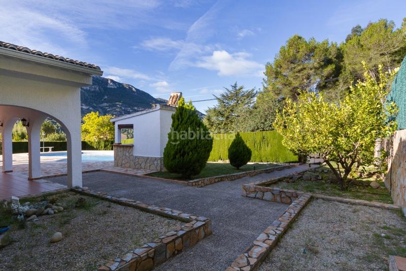 Foto 0d6d6b7f-bf04-4ce1-87f2-a374ca53c6f0. Chalet in calle cova de l'aire 12 in Barx