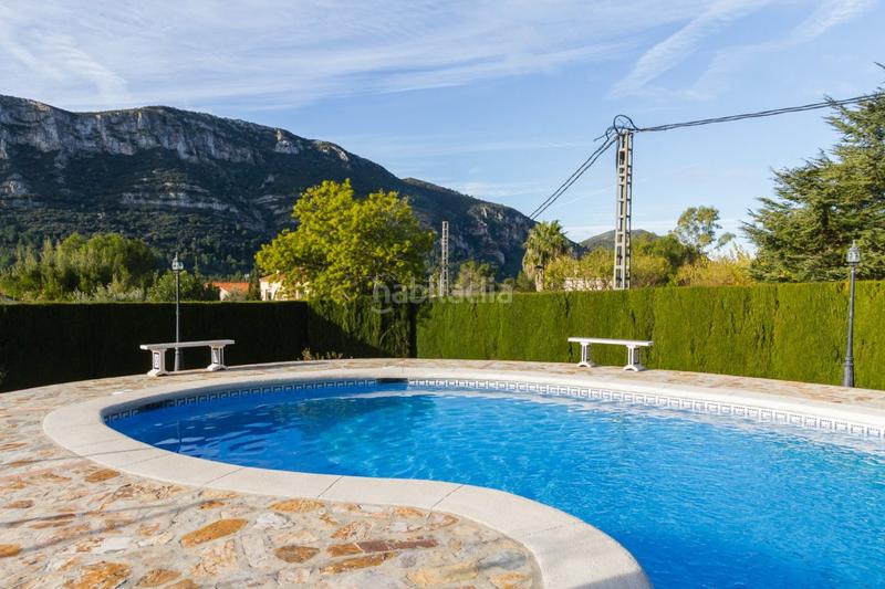 Foto 1ec323f1-365b-4c86-8c8d-037cf2225466. Chalet in calle cova de l'aire 12 in Barx