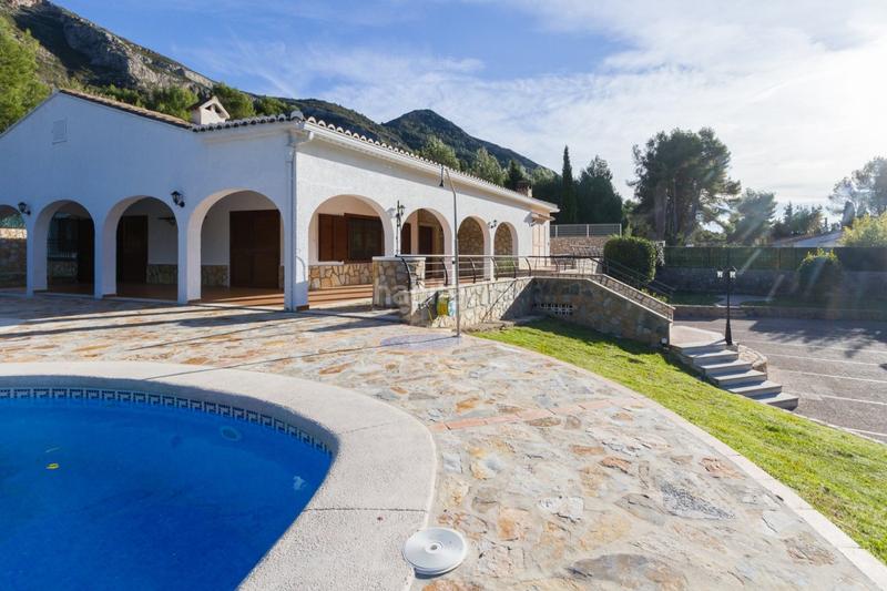 Foto 8411f7cf-6e83-4cd2-980d-6c8d166164b8. Chalet in calle cova de l'aire 12 in Barx