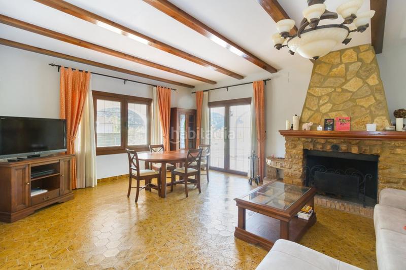 Foto 914babdc-31ad-4fdc-b1e3-4d337398be3b. Chalet in calle cova de l'aire 12 in Barx