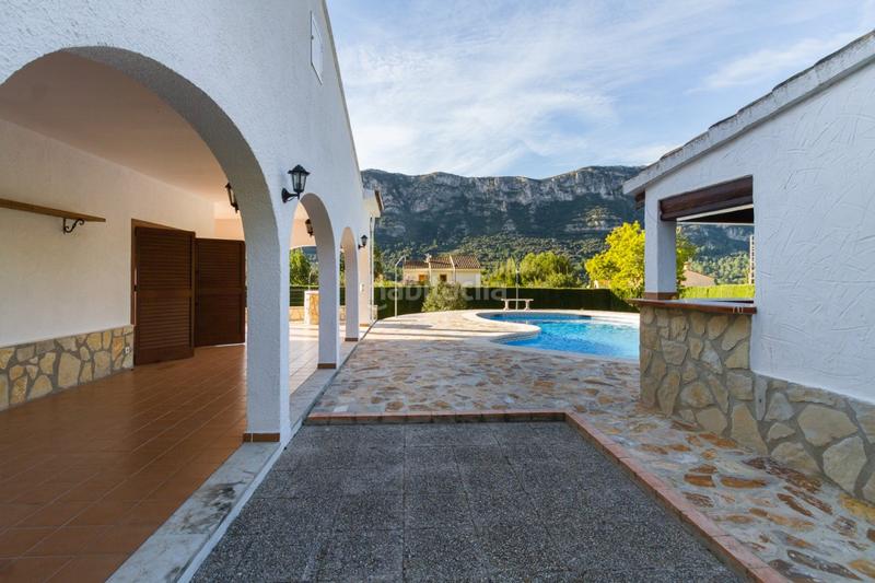 Foto cc540ea3-8045-4eb3-b9eb-00db34abf66f. Chalet in calle cova de l'aire 12 in Barx