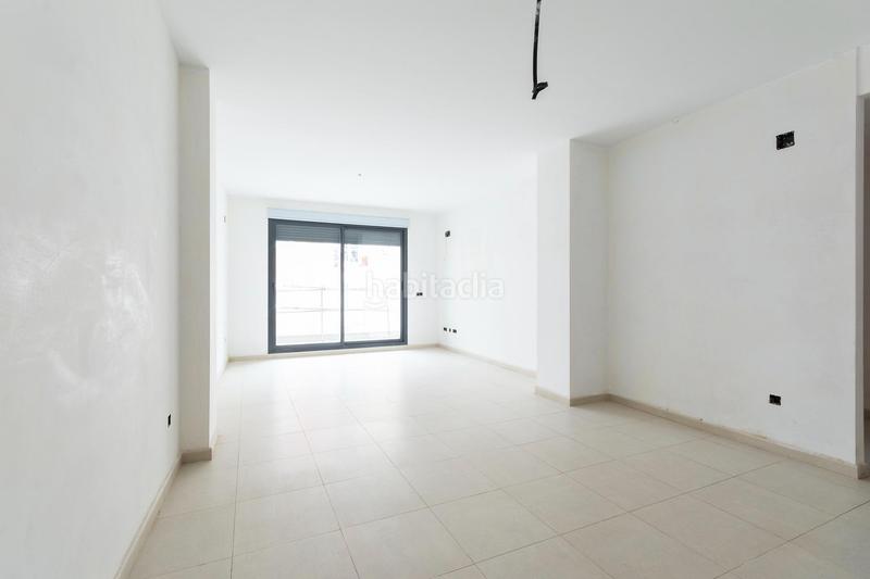 Foto 7782c8a8-85bd-4108-89c4-39ada69b7bd0. Piso en calle poeta llorente 13 vivienda a estrenar solo 4 vecinos! en Gandia