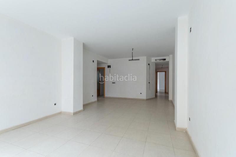 Foto 8b746fa9-7a84-4d60-99ab-3a6569c7e976. Piso en calle poeta llorente 13 vivienda a estrenar solo 4 vecinos! en Gandia