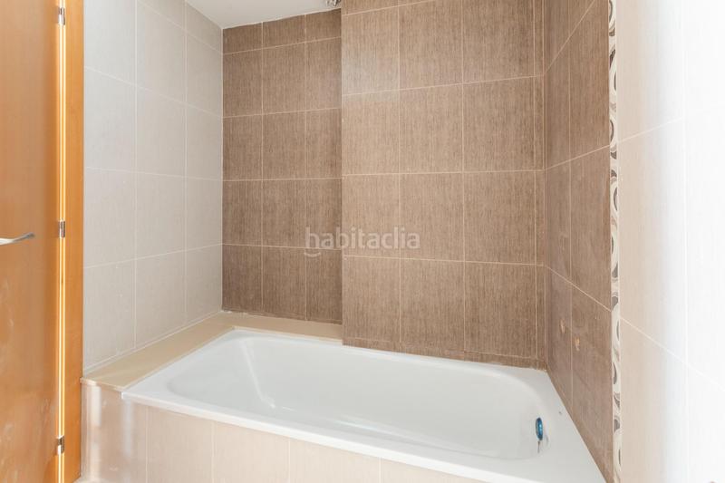 Foto 952cbe6b-bf29-4d8c-aa98-3068deb05a53. Piso en calle poeta llorente 13 vivienda a estrenar solo 4 vecinos! en Gandia