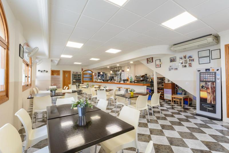 Foto f41b2bb0-6c4d-4f26-b80e-0c15a8a648c0. Local commercial dans Centro Histórico Gandia