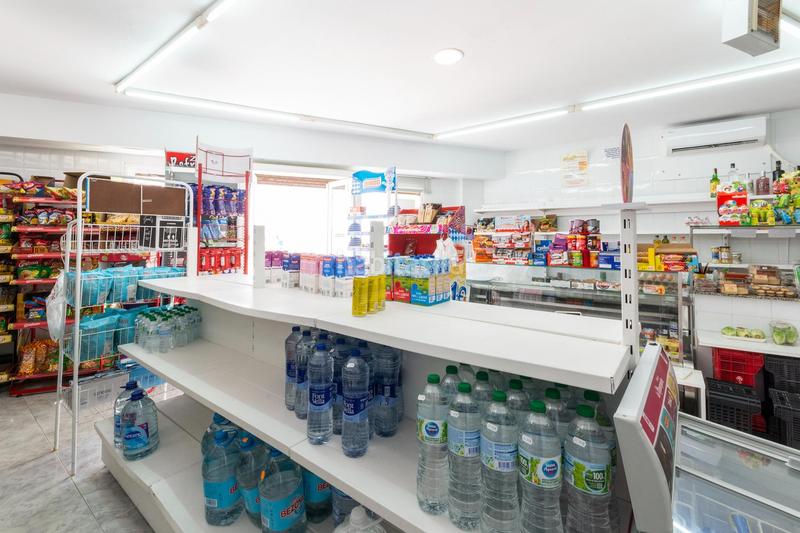 Foto 87386b70-011d-4c5d-8f3a-77753a3059bc. Locale commerciale in avenida bernardo sala 4 in Centro Histórico Gandia