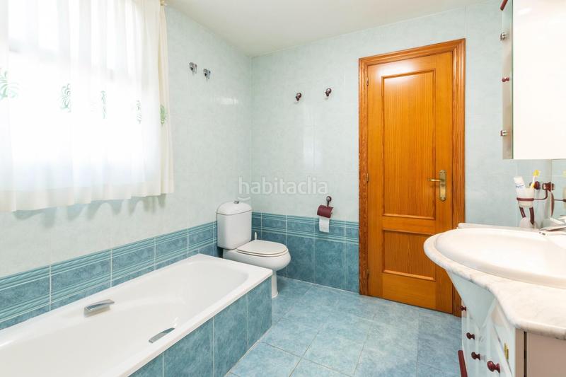 Foto 09f9cee8-653a-42a2-bec3-f216359c820b. Doppelhaus mit heizung parking pool in Park Nord - Casona Gandia