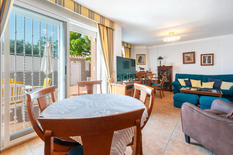 Foto 455c32ae-ef5c-4c67-9db3-5c00fdb7074d. Doppelhaus mit heizung parking pool in Park Nord - Casona Gandia