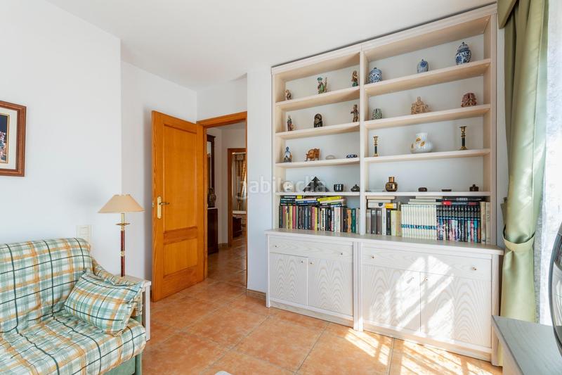 Foto 79add36c-b38d-458e-acef-3d874521df69. Doppelhaus mit heizung parking pool in Park Nord - Casona Gandia