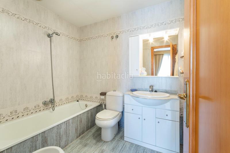 Foto cb67ef11-3e6b-402b-9c8e-c150464419b6. Doppelhaus mit heizung parking pool in Park Nord - Casona Gandia