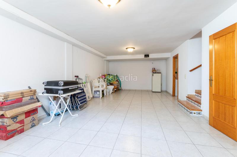 Foto f17670d3-7e9e-440d-9187-20cdbc6673e6. Doppelhaus mit heizung parking pool in Park Nord - Casona Gandia