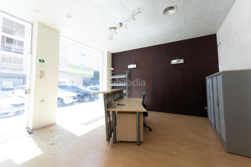 Foto 0c6b96a2-a236-4f05-abde-f12bf2460b37. Local commercial dans calle ciutat de barcelona 3 dans Gandia