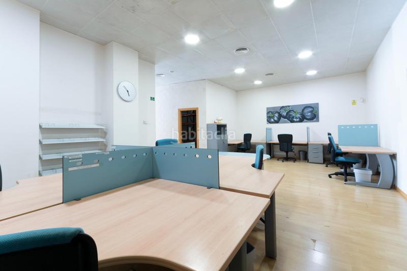 Foto 25f16022-9ab9-487d-ba94-1d9283f2bdd9. Local commercial dans calle ciutat de barcelona 3 dans Gandia