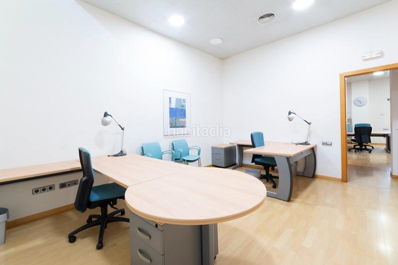 Foto 4aae61d3-4dd7-48d3-ae75-fd5f5db6561f. Local commercial dans calle ciutat de barcelona 3 dans Gandia