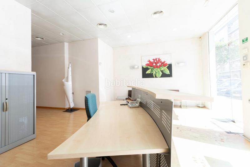 Foto c62f9ebb-c980-4e21-b3c0-7e5e616d7fe1. Local commercial dans calle ciutat de barcelona 3 dans Gandia