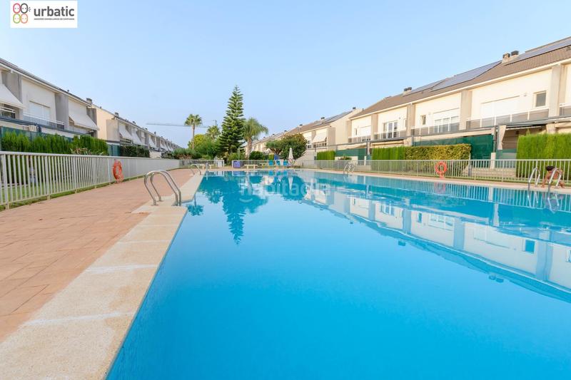 Foto 85d30306-0c20-4909-b4e7-80da885a8897. Semi detached house with parking pool in Park Nord - Casona Gandia