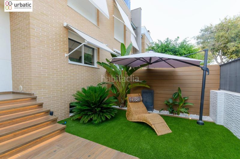 Foto a52e6c73-d71e-425c-ab20-cfb414f35a63. Semi detached house with parking pool in Park Nord - Casona Gandia