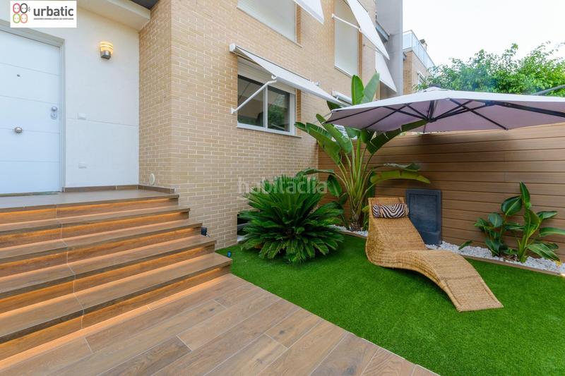 Foto e6dafd43-f0d2-46a3-a83c-db50142f4e34. Semi detached house with parking pool in Park Nord - Casona Gandia