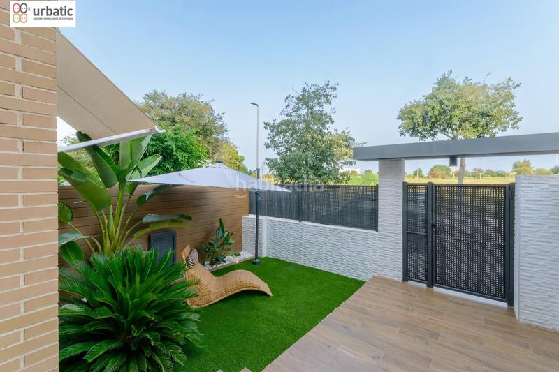 Foto fb714346-0f0d-4b58-bcf4-aa066f789d08. Semi detached house with parking pool in Park Nord - Casona Gandia