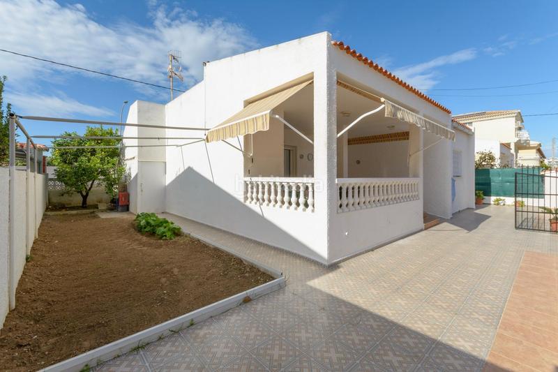 Foto 04e773ab-f7d1-4920-93f9-1a950c92ffb7. Xalet a calle fatima 105 a Daimús