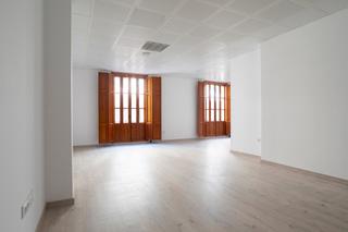 Rent Office space  Calle major. Alquier de oficina en calle mayor