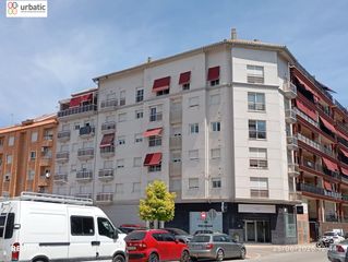 Pis a Corea. Piso con vistas despejadas, garaje, 3 dormitorios, 2baños y much