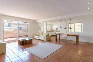 Etagenwohnung in Calle carmesina de 10. Ático en venta en el centro de gandía con gran terraza, garaje y