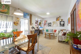 Appartement à Primer de maig 28. Piso en venta en gandia, zona hospital, 3 dormitorios, 2 baños y