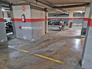 Parking voiture  Carrer de mariano álvarez de castro. ¡anuncio de venta de plaza de aparcamiento en el centro de grano