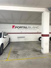 Parking voiture à Carrer aragó 36