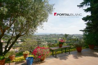 Maison à Lliçà de Vall. Encantadora casa con piscina en urbanización de lliçà d'avall