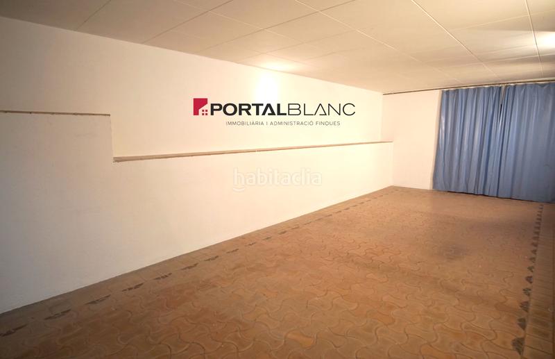 Foto 3c13f1e5-45c9-4a99-acff-26c445d6ac16. Piso en carrer julià centelles 21 piso único con local/comercial y sótano en Granollers