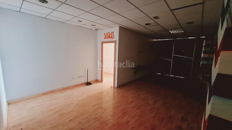Foto 409a1ed0-686b-43fd-9539-22b8bbb1d5b6. Locale commerciale in santa m magdalena 2 in Príncep de Viana-Clot-Xalets Humbert Torres Lleida