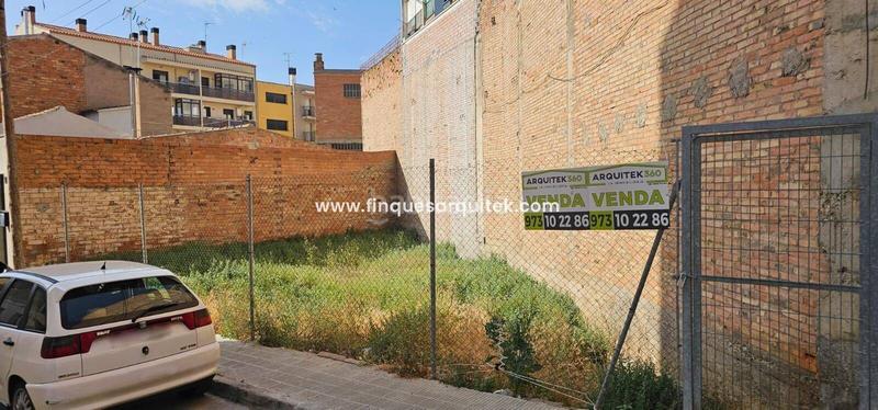 Foto 101255c1-8df0-4ac8-836e-552d43dc3162. Residential plot in travesía francesc molí 15 in Balàfia Lleida