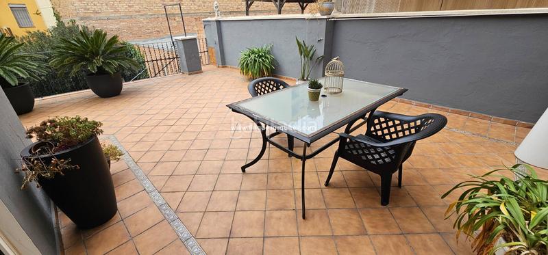 Foto 58378662-33a6-4b07-962f-bc9404723dc3. Casa amb calefacció aparcament piscina a Príncep de Viana-Clot-Xalets Humbert Torres Lleida