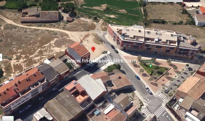 Foto 9c8ed32d-17fb-494b-a3e4-5fd47593dd87. Terreny residencial a Llívia Lleida