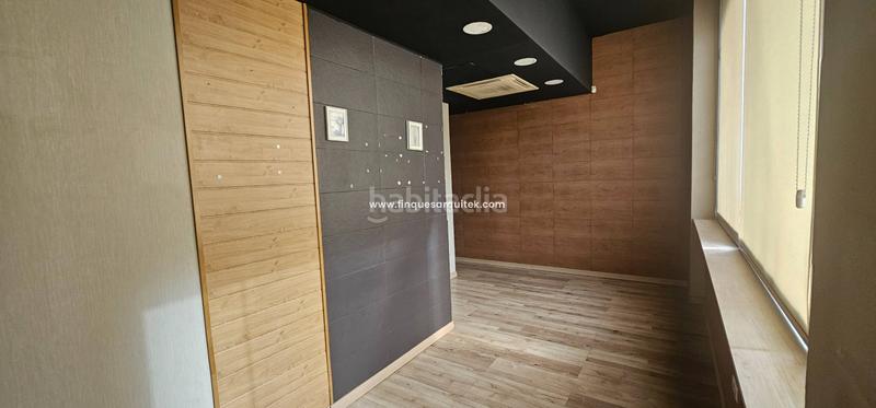 Foto 7b4c1621-8c34-49e2-993d-075d20aa22ac. Alquiler local comercial en carrer d'agusti duran i sanpere 16 restaurantepizzeria en Cappont sin traspasso. en Lleida