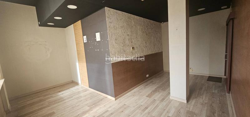 Foto d9073288-0ae1-4f54-aa79-f0ef7a962344. Alquiler local comercial en carrer d'agusti duran i sanpere 16 restaurantepizzeria en Cappont sin traspasso. en Lleida