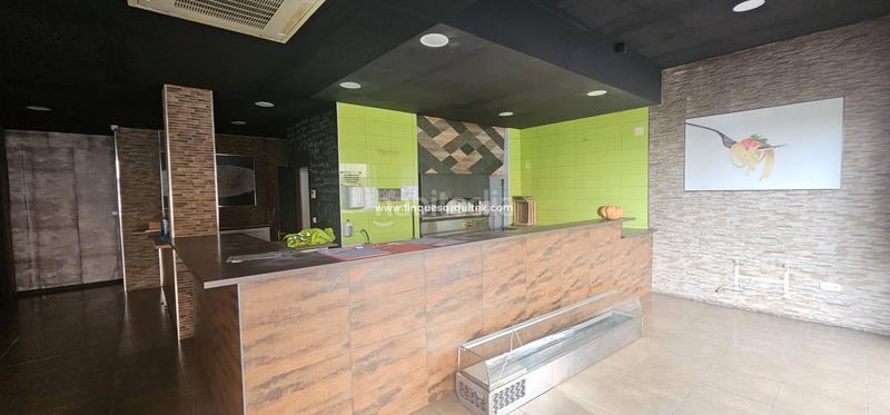 Foto 68a08748-1db8-4f3d-b793-10d732f5fb82. Lloguer local comercial a carrer d'agusti duran i sanpere 16 a Lleida