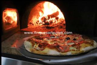 Lloguer Local Comercial a Carrer d'agusti duran i sanpere 16. Restaurantepizzeria en cappont  sin traspasso.