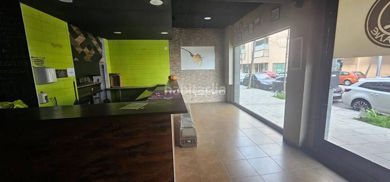 Foto cb4e30c8-841e-4ba6-91cd-1232b1939a60. Lloguer local comercial a carrer d'agusti duran i sanpere 16 a Lleida