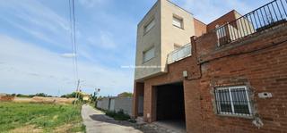 Casa  Calle pla de violes. Casa con ascensor en termens