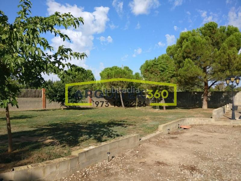 Foto 3a33842a-ee18-4438-8e1a-ed772e8dc14f. Chalet con riscaldamento parcheggio piscina in Ciutat Jardí Lleida