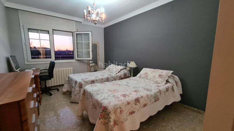 Foto 5532d5f8-681a-4dd4-a094-04fb18f184ef. Chalet con riscaldamento parcheggio piscina in Ciutat Jardí Lleida