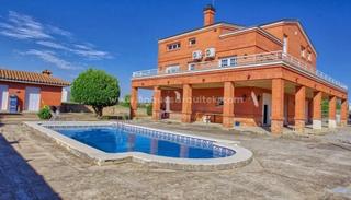 Xalet a Ciutat Jardí. Chalet con 7450m2 terreno balafiahospital arnau vilanova