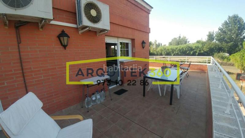 Foto f760980c-e015-4546-a8a3-93f5eaad6ec7. Chalet con riscaldamento parcheggio piscina in Ciutat Jardí Lleida