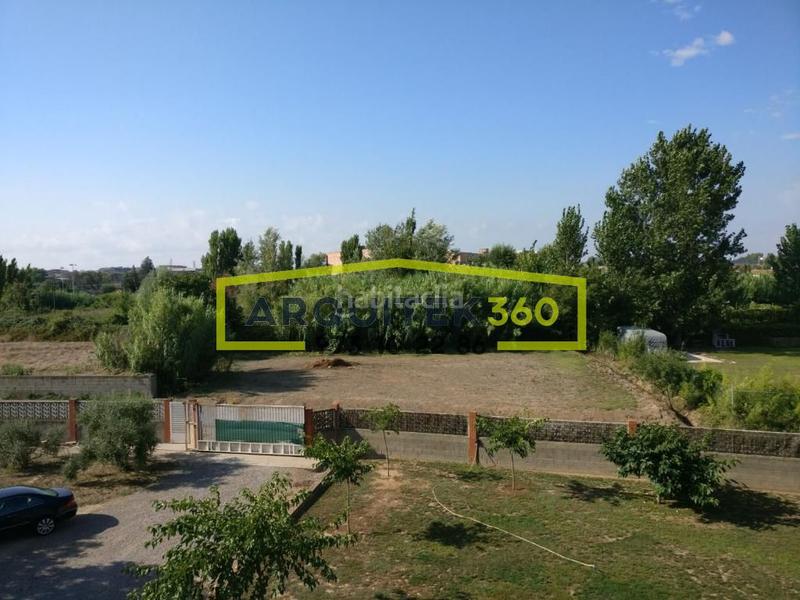 Foto ff28b221-5660-4569-8830-43454f20d260. Chalet con riscaldamento parcheggio piscina in Ciutat Jardí Lleida