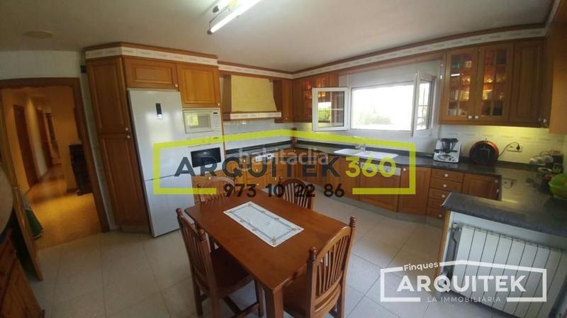 Foto 5f767e6a-8670-4b26-a4da-f37a2cc6d695. Chalet  con 7450m2 terreno balafiahospital arnau vilanova en Lleida