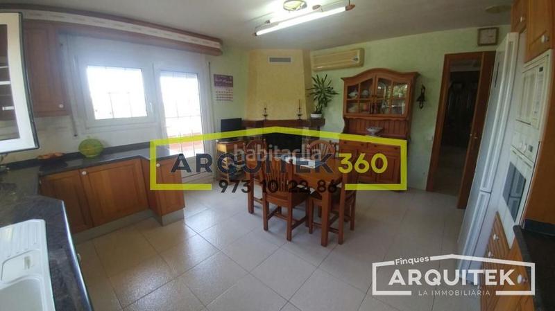 Foto a4df3fe4-4390-49df-bf1e-c9d808d65932. Chalet  con 7450m2 terreno balafiahospital arnau vilanova en Lleida