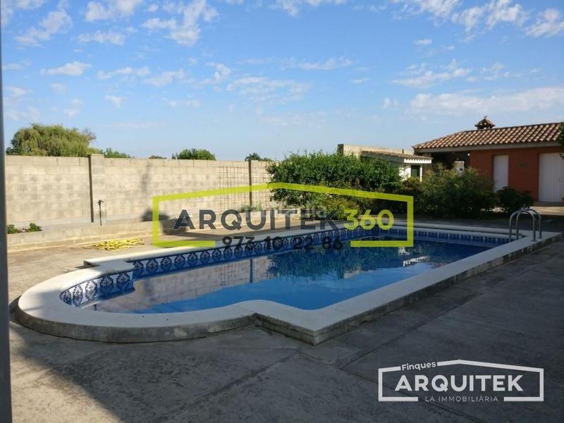 Foto cda90086-b6cf-4a34-9321-858bb8636b81. Chalet  con 7450m2 terreno balafiahospital arnau vilanova en Lleida